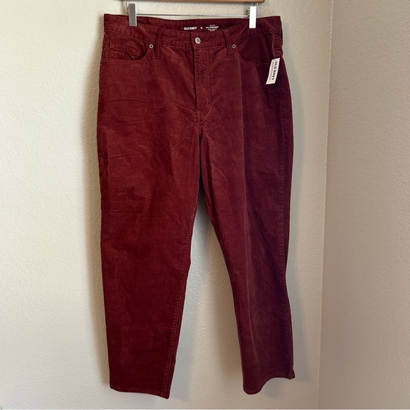 NWT, Old Navy Women’s High Rise OG Straight Corduroy Pants in Maroon Rust, 14 - Picture 1 of 7
